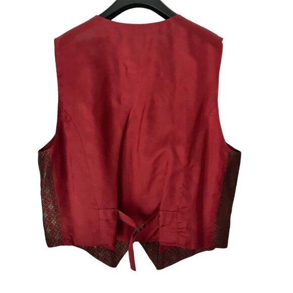 Liz Sport Woven Medallion Front Print and Red Vest Size 12 - Picture 2 of 6
